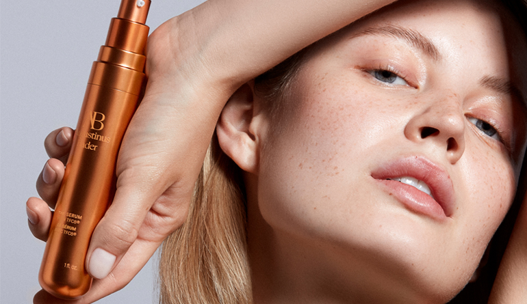 What Is the Difference Between a Serum and a Moisturizer?